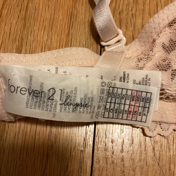 NWOT forever 21 lace bra - Picture 6 of 6